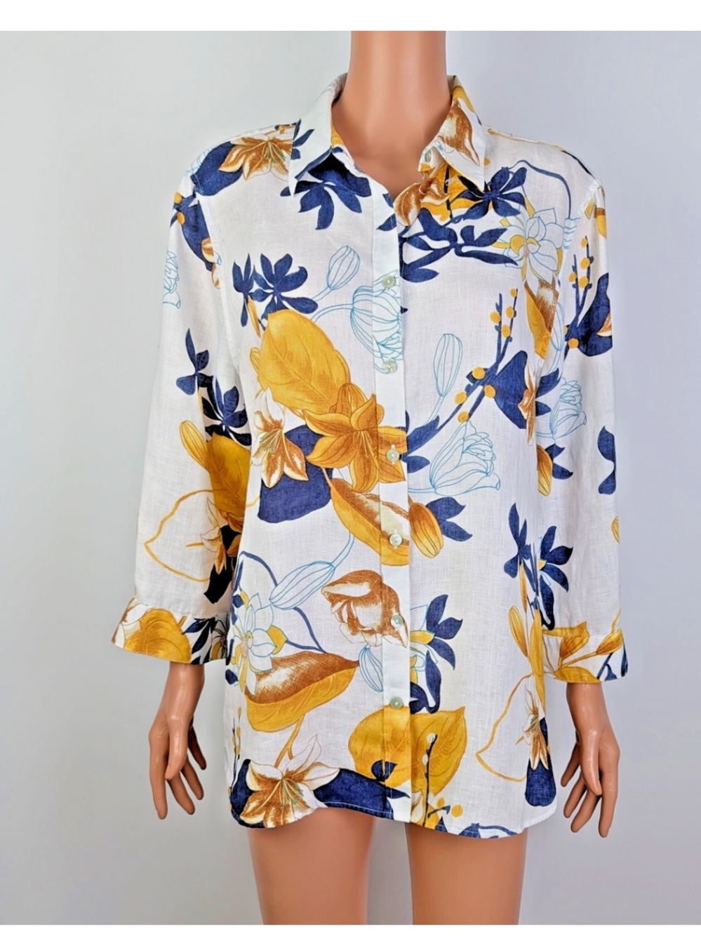 Chico's No-Iron Floral Linen Shirt. 2.5/14/L